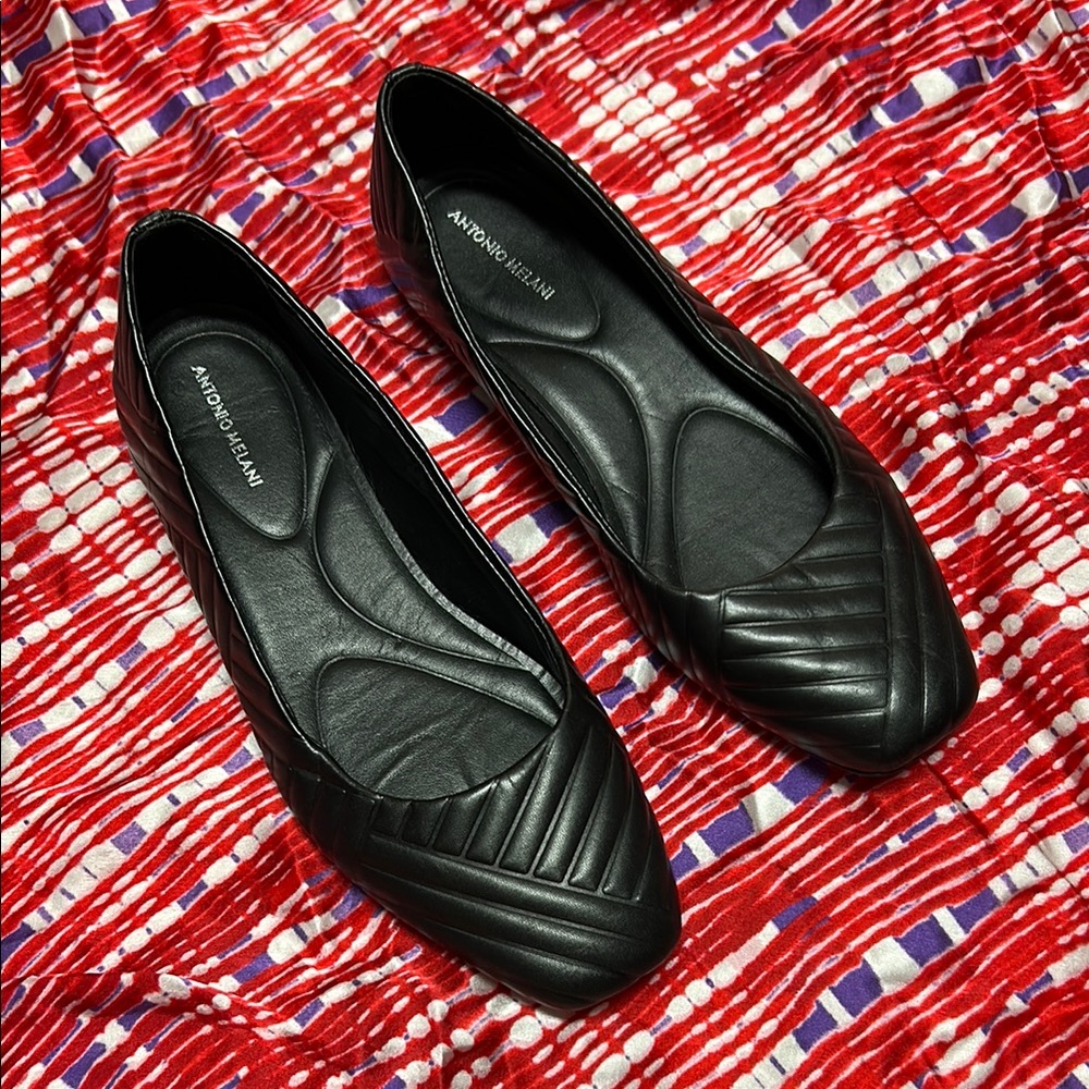 ANTONIO MELANI Black Flats Sleek Modern Design